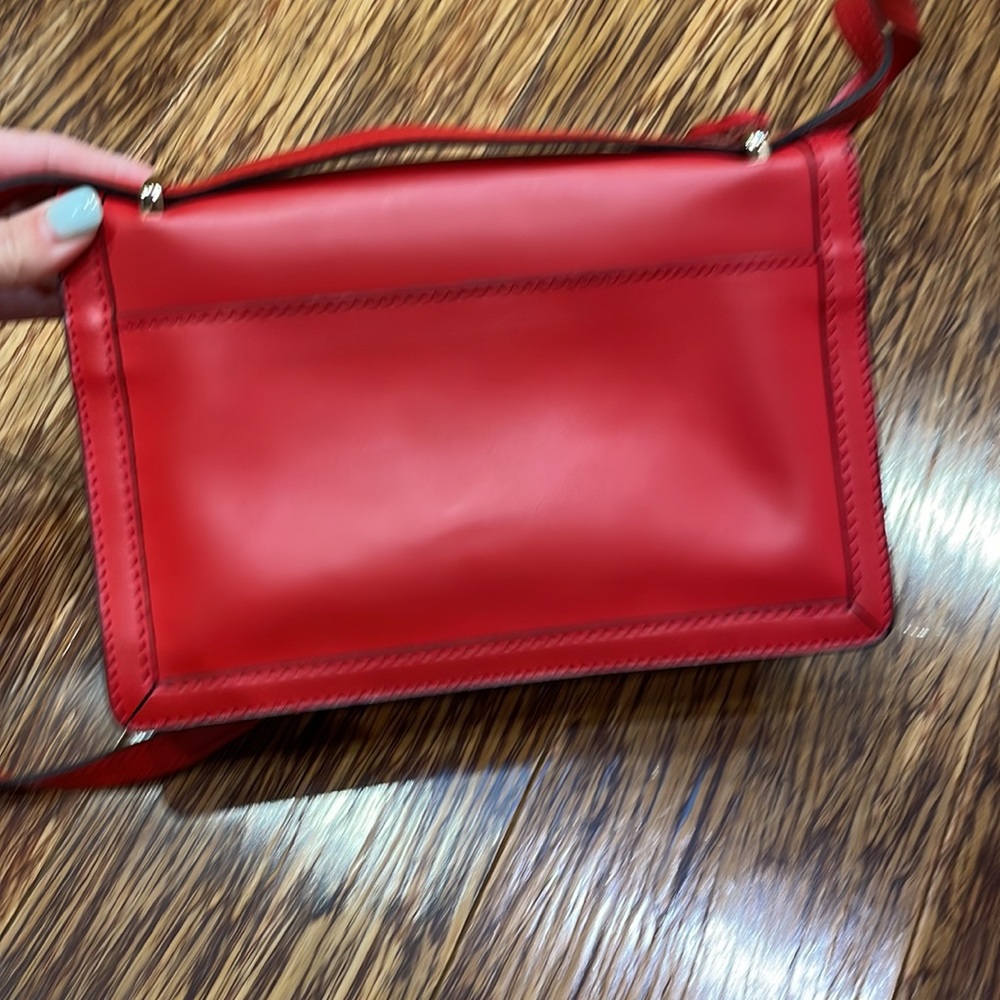 Camelia Roma red genuine Italian leather crossbody bag - Picture 5 of 13